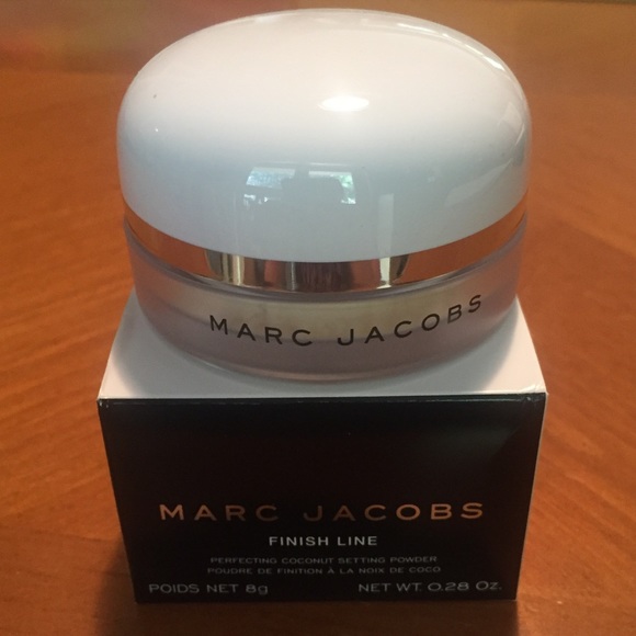 Marc Jacobs Finish Line Perfecting Coconut Setting Powder - Picture 6 of 13
